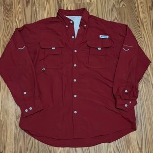 Columbia/PFG no size would fit XXL